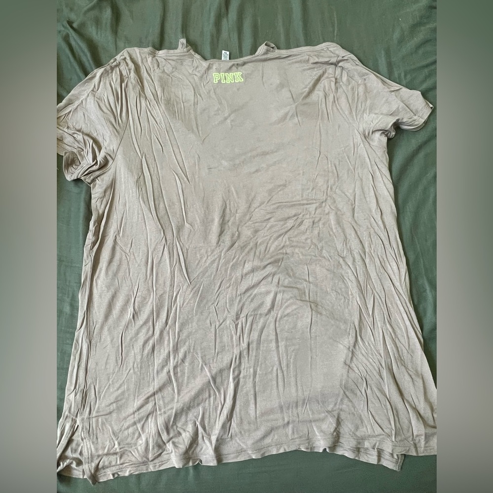 Victoria Secret bon voyage tshirt L